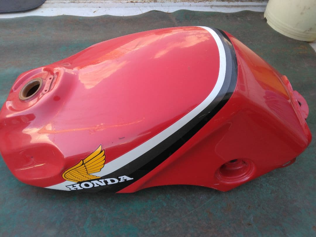 cbr400f ガソリンタンク 純正オリジナルカラー