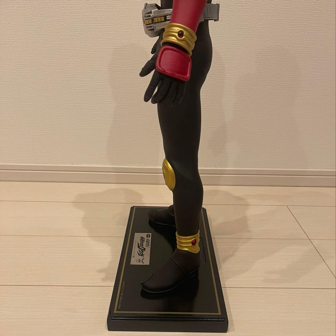 仮面ライダークウガ フィギュア ユニファイブ 五代雄介