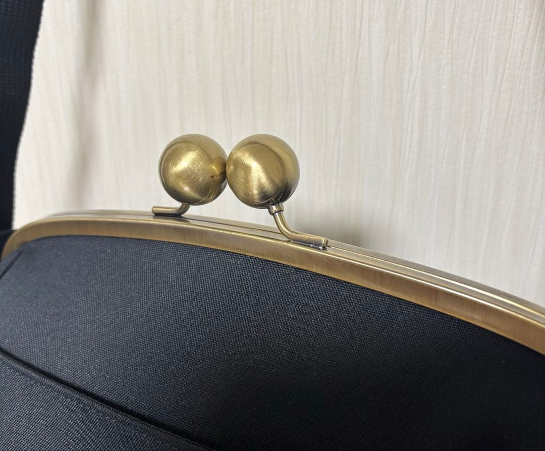 アヤノコウジ　大玉がま口ショルダーバッグ　コーデュラ　ダークネイビー