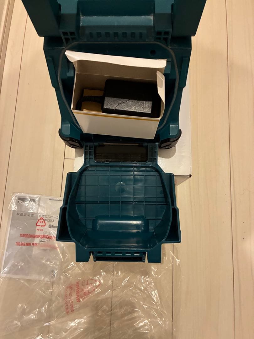 マキタ Bluetooth スピーカー　MR203 青　中古品