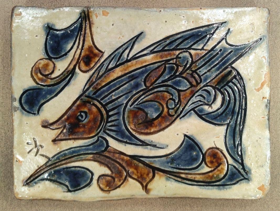 【本物保証】金城次郎 琉球陶器 壷屋焼笑魚紋陶額 出荷時紙箱 栞 人間国宝 壺屋