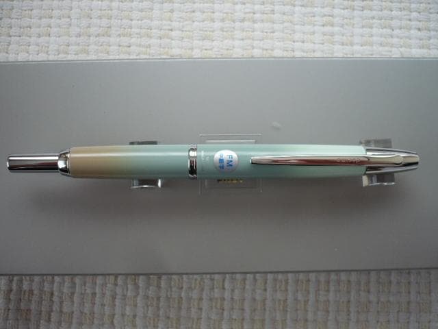 新品ナガサワ 東川崎ハーバーミントシルバー キャップレスデシモ 万年筆パイロット