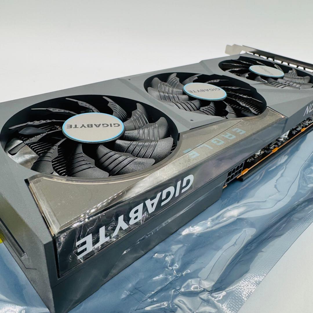【極美品】GIGABYTE Radeon RX 6600 EAGLE 8G