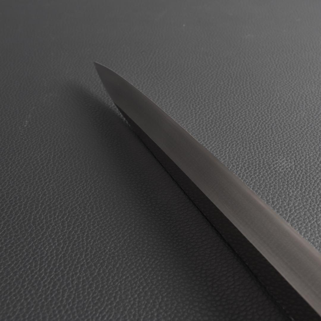 9358 柳刃包丁 9寸 刺身包丁 刃は究極の切れ味 黒檀黒水牛角白三本巻八角柄