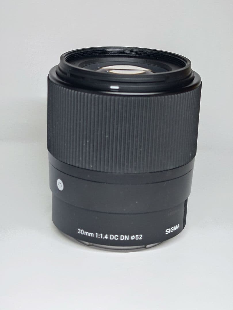 k*k様 SIGMA 30mm F1.4 DC DN 単焦点レンズおまけ付き