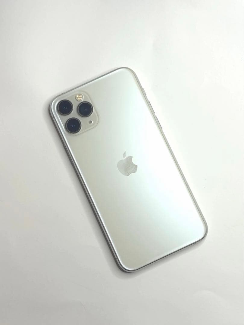さ*う様 【Apple】iPhone 11 pro 256GB WH ディスプレ