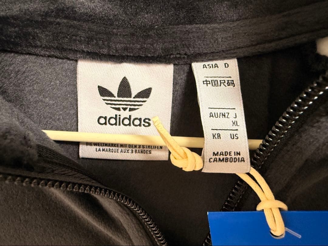 早い者勝ちadidas アディダス　アウター　W ADIBREAK VELOUR