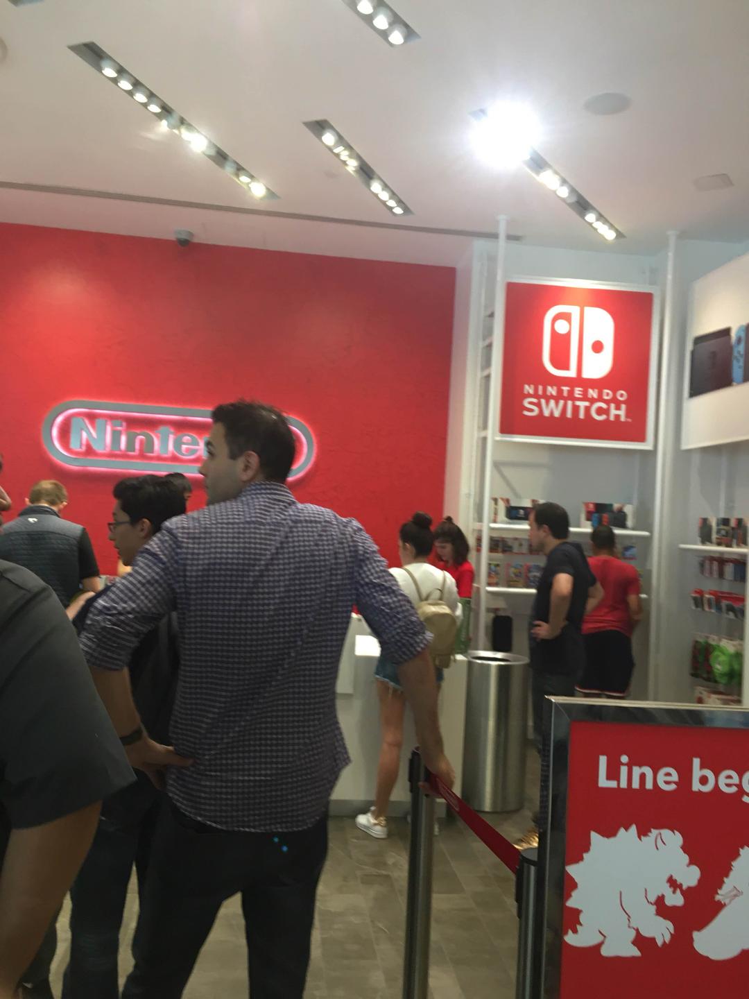 任天堂 switch  (スイッチ)