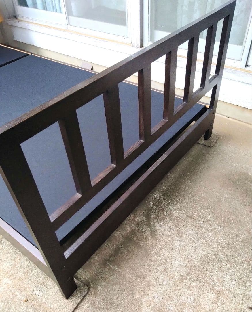 大塚家具　木製ダブルベッド　フレーム　ダークブラウン　高級品　艶有り　引き取り可