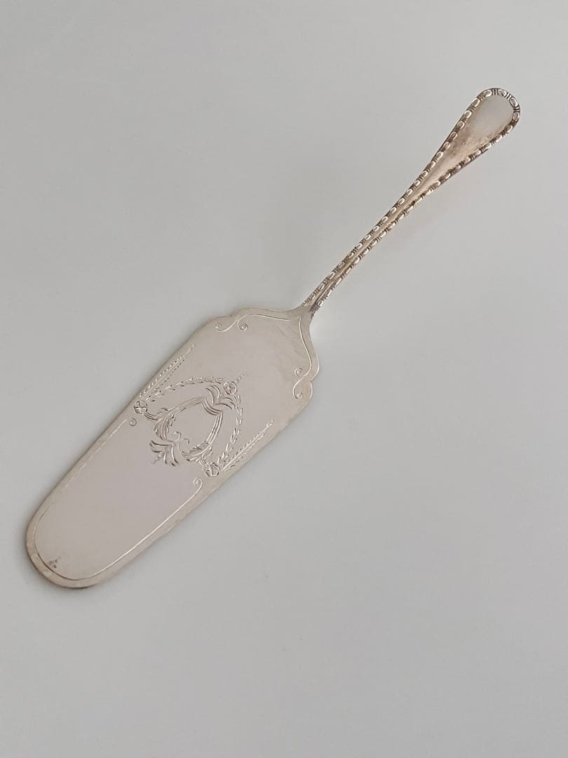 英国銀器　骨董ケーキサーバー