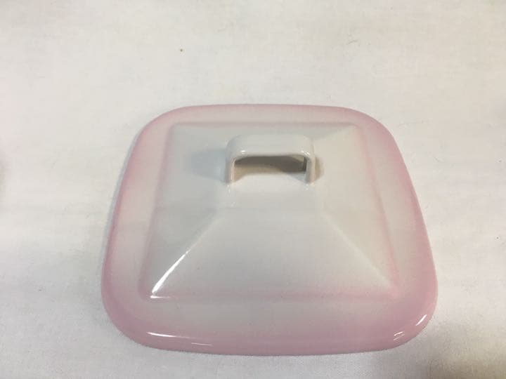 イマン　イリス　角キャニスター　希少な逸品ですから