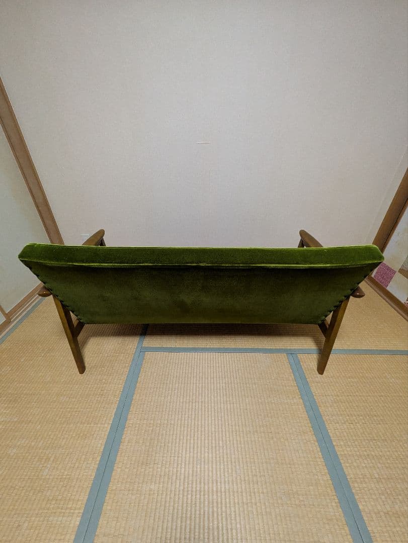 カリモク60　 Kチェア　2シーター　モケットグリーン