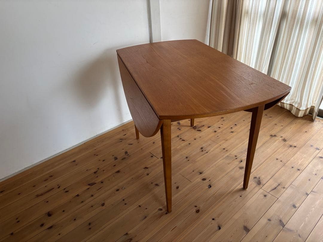 北欧ヴィンテージ　チーク　ドロップリーフテーブル