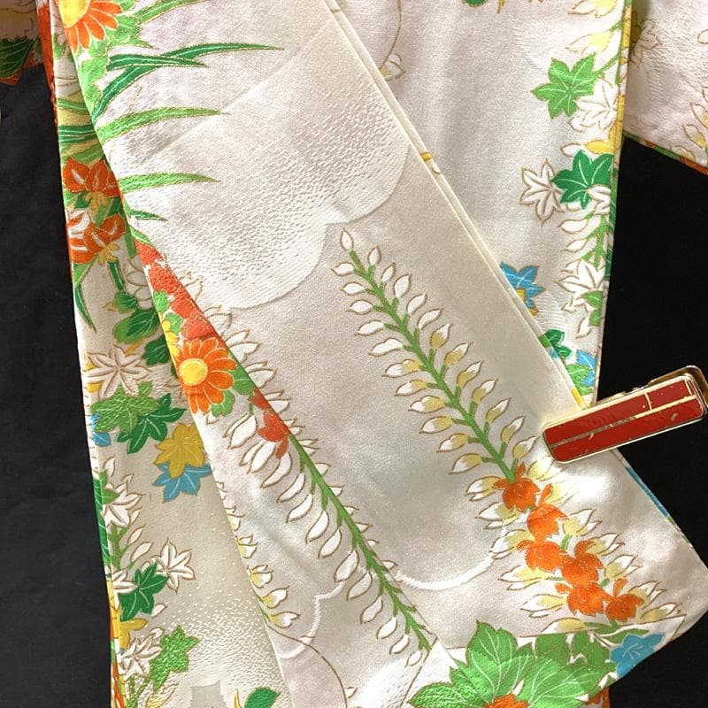 506ag39□七五三 七歳 女児 着物&袋帯 金彩 絞染め 花 白□美品