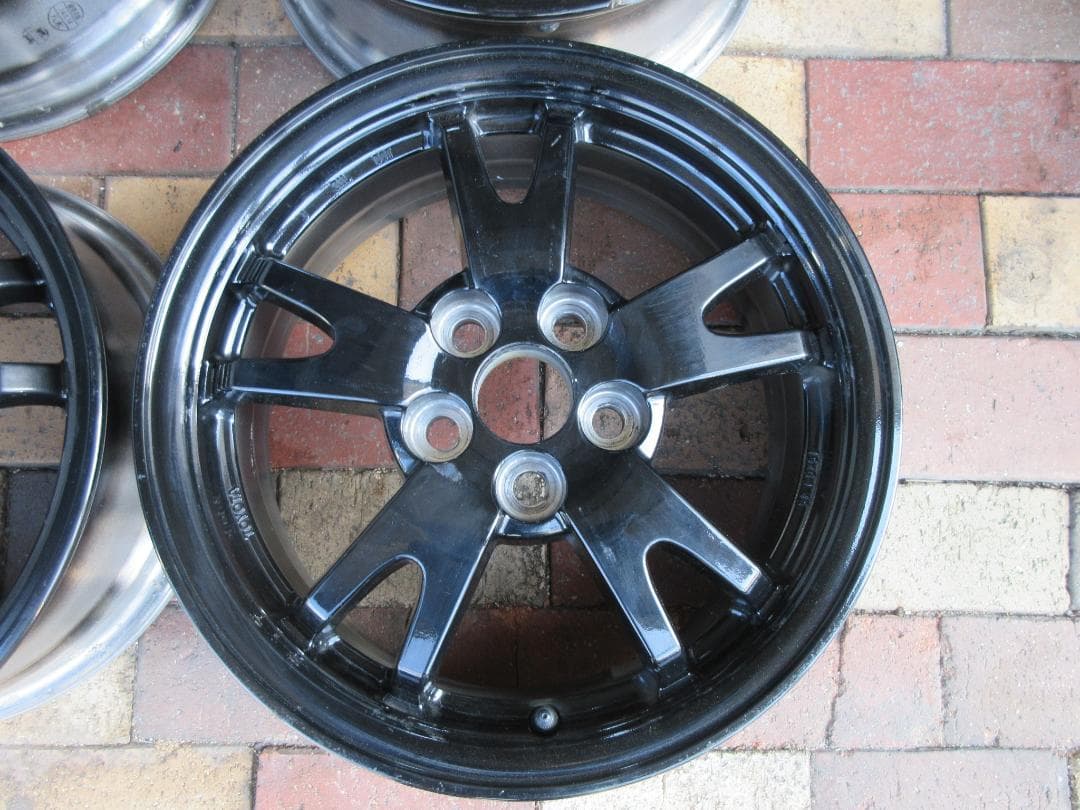 送料込み！冬タイヤ用にも！ 30プリウス純正後期 15インチホイール 良品4本組