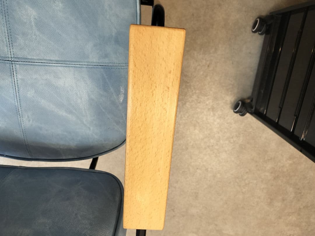 美品マテリ　スタイリングチェア